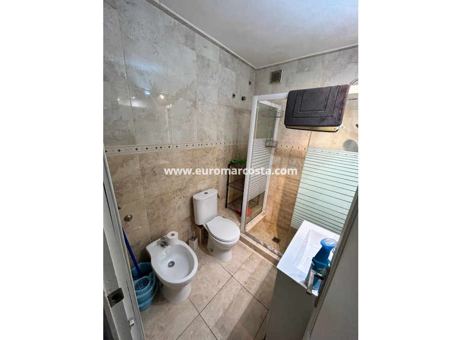 Objekte zum Wiederverkauf - Town House - Torrevieja - TORREVIEJA