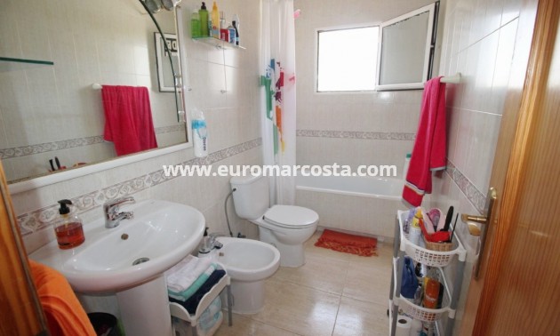 Sale - Apartment / flat - Orihuela Costa - Playa Flamenca