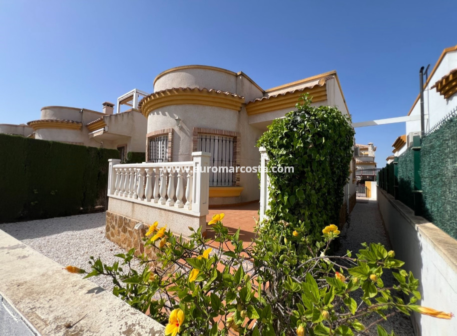 Sale - Villa - Los Montesinos