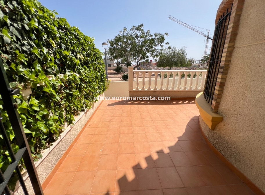 Sale - Villa - Los Montesinos