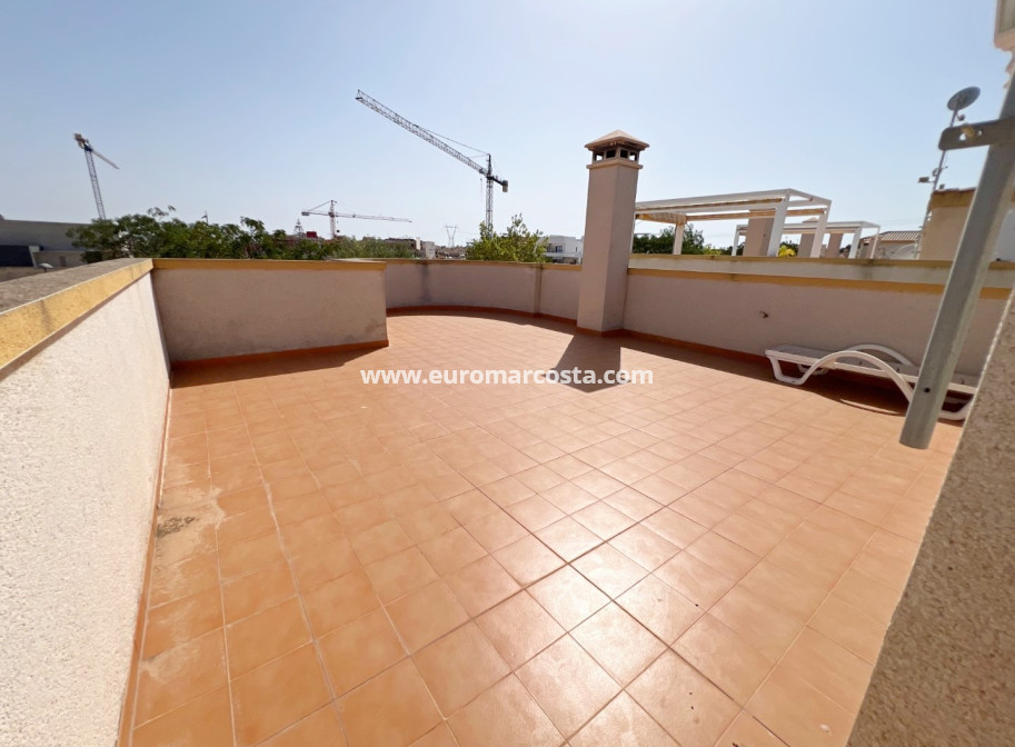 Sale - Villa - Los Montesinos