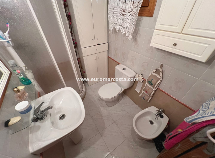 Sale - Apartment / flat - La Mata