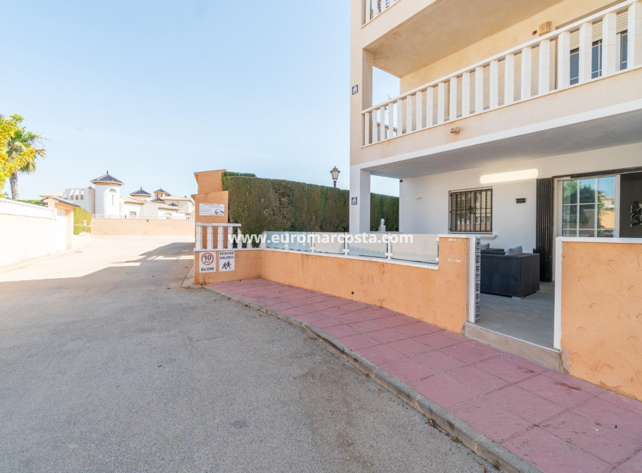 Objekte zum Wiederverkauf - Erdgeschoss Wohnung - Orihuela Costa