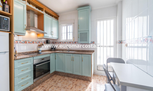 Sale - Ground Floor - Orihuela Costa