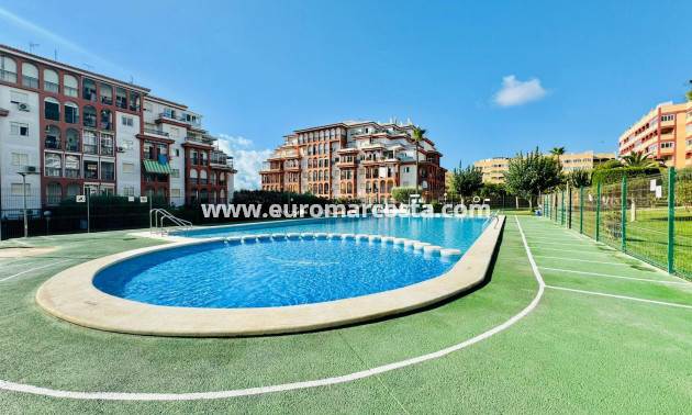 Sale - Apartment / flat - Torrevieja - La Mata