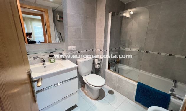 Sale - Apartment / flat - Guardamar del Segura