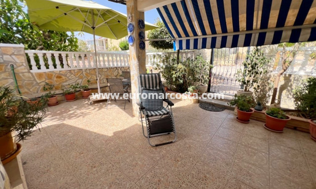 Sale - Chalet - San Fulgencio