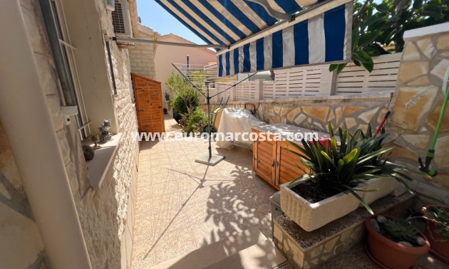 Sale - Chalet - San Fulgencio