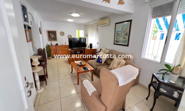 Sale - Chalet - San Fulgencio