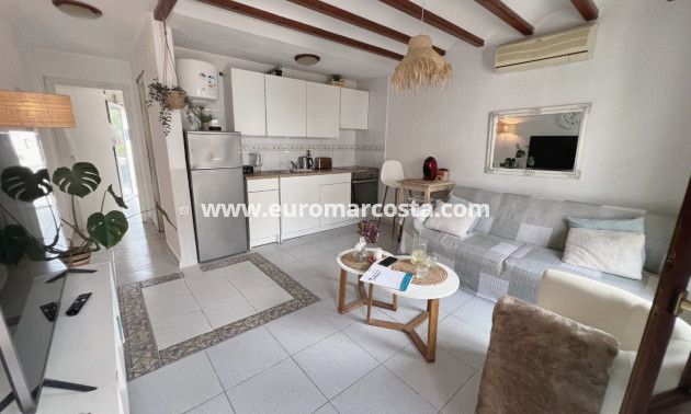 Sale - Bungalow Planta Baja - Orihuela Costa