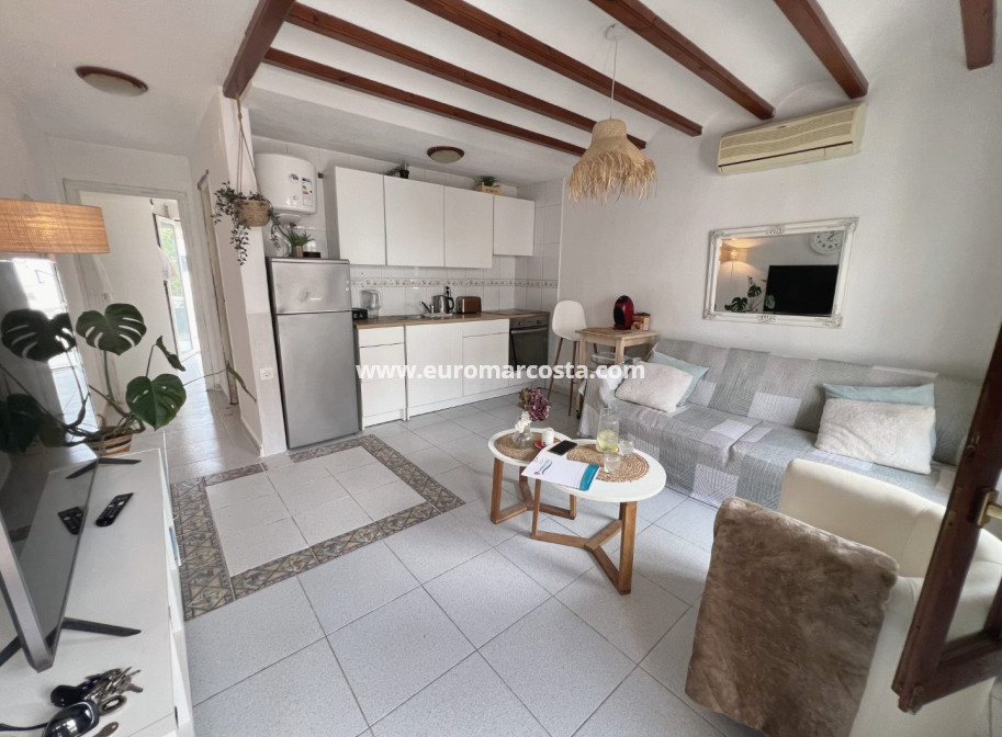 Sale - Bungalow Planta Baja - Orihuela Costa