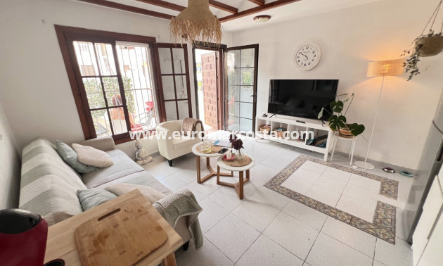 Sale - Bungalow Planta Baja - Orihuela Costa