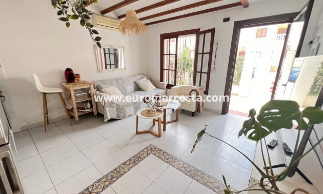 Sale - Bungalow Planta Baja - Orihuela Costa