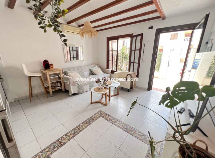 Sale - Bungalow Planta Baja - Orihuela Costa