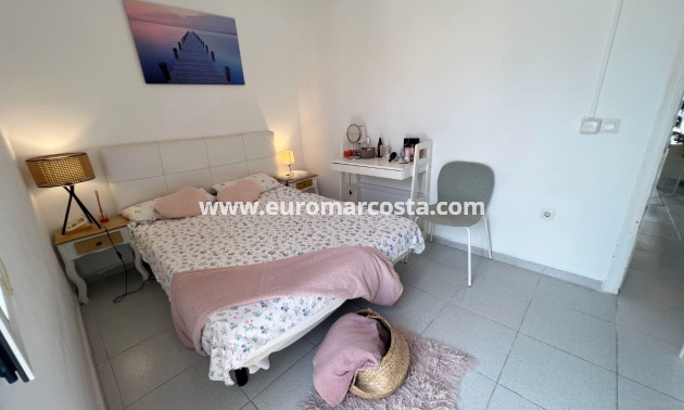 Sale - Bungalow Planta Baja - Orihuela Costa