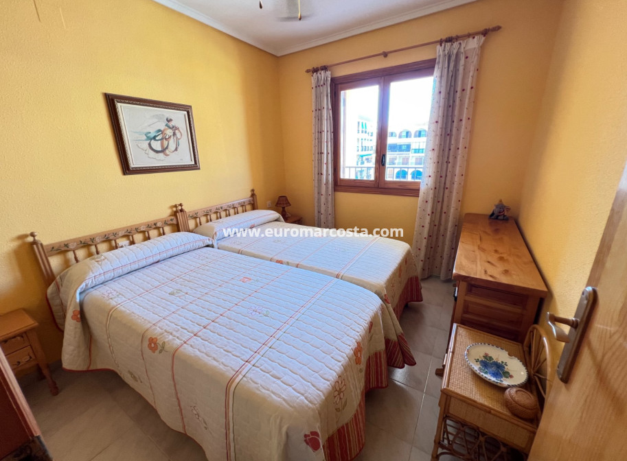 Sale - Apartment / flat - La Mata