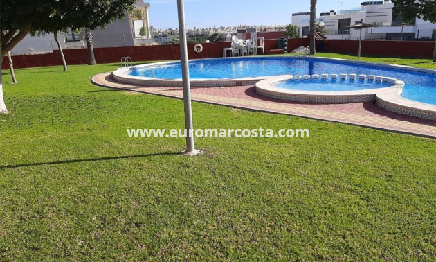 Sale - Bungalow - Orihuela Costa