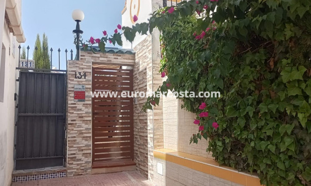 Sale - Bungalow - Torrevieja - TORREVIEJA