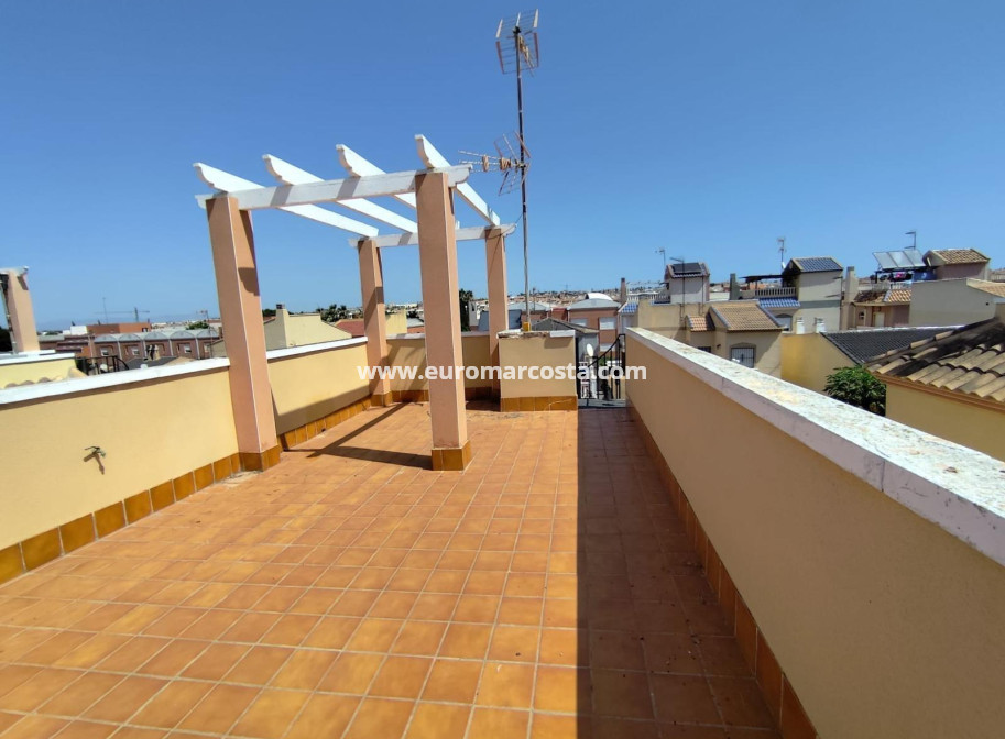 Venta - Villa - Torrevieja - La Mata