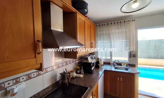 Venta - Villa - Torrevieja - La Mata