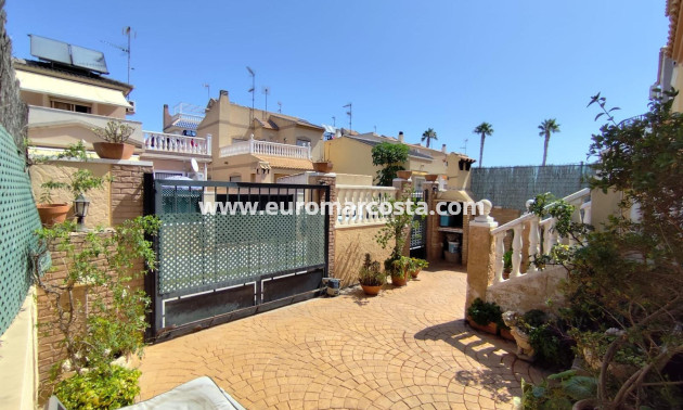 Venta - Villa - Torrevieja - La Mata