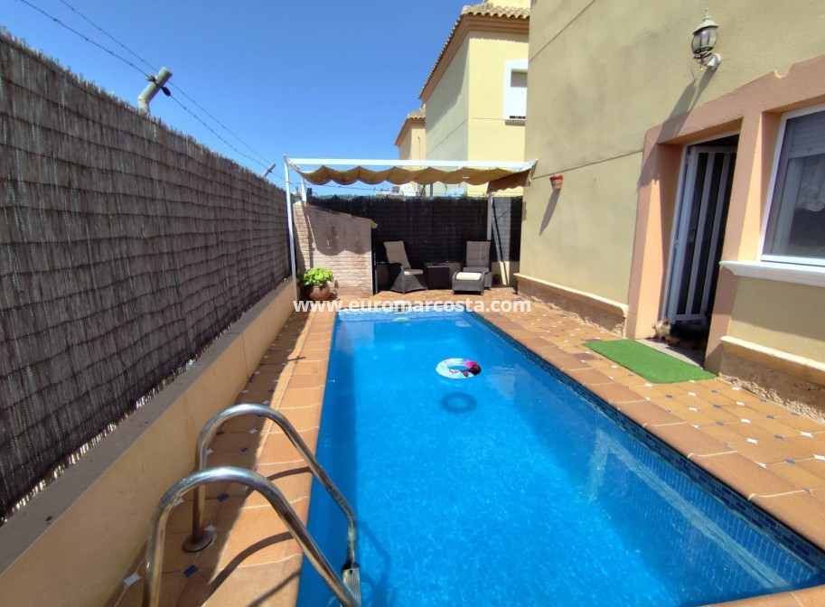 Venta - Villa - Torrevieja - La Mata