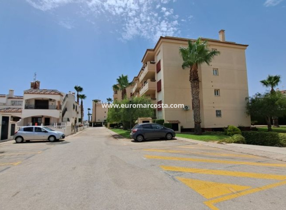 Sale - Apartment / flat - Orihuela Costa