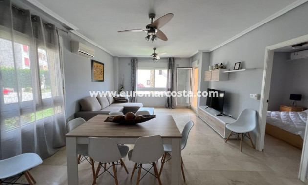 Sale - Apartment / flat - Orihuela Costa