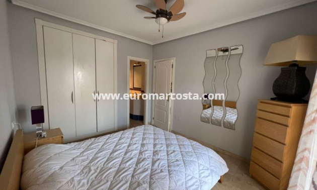 Sale - Apartment / flat - Orihuela Costa