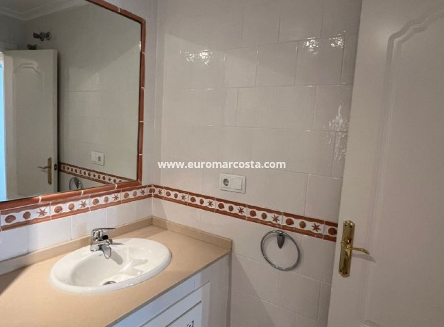 Sale - Apartment / flat - Orihuela Costa