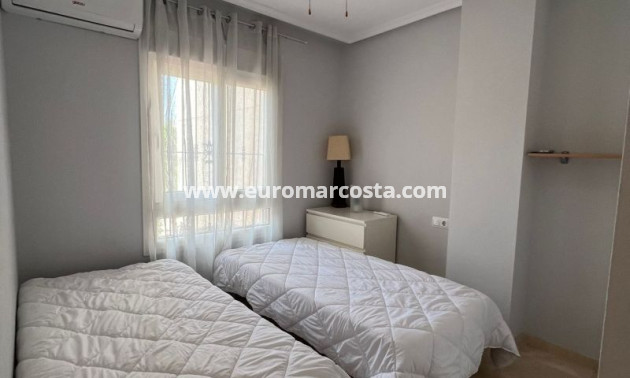 Sale - Apartment / flat - Orihuela Costa