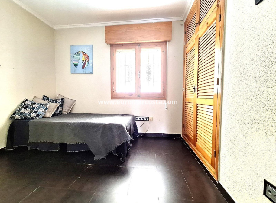 Objekte zum Wiederverkauf - Bungalow - Torrevieja - TORREVIEJA