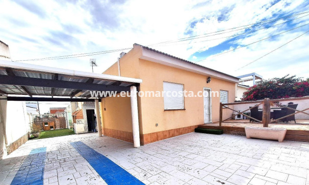 Objekte zum Wiederverkauf - Bungalow - Torrevieja - TORREVIEJA