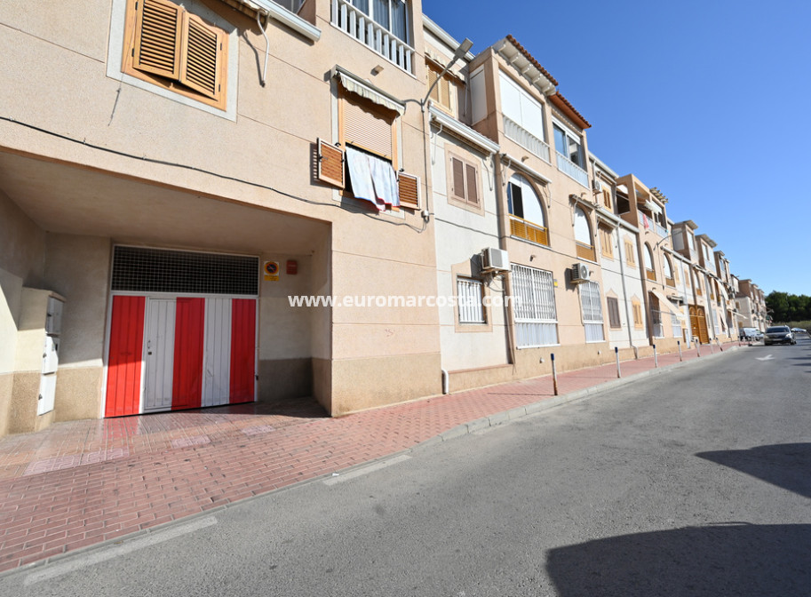 Objekte zum Wiederverkauf - Garage - Torrevieja - TORREVIEJA