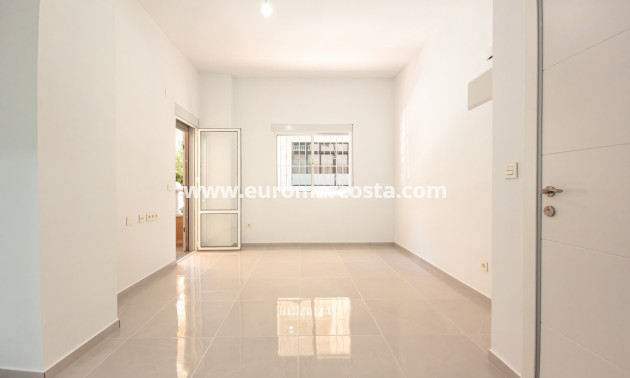 Sale - Apartment / flat - Torrevieja - TORREVIEJA