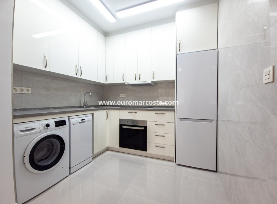 Sale - Apartment / flat - Torrevieja - TORREVIEJA