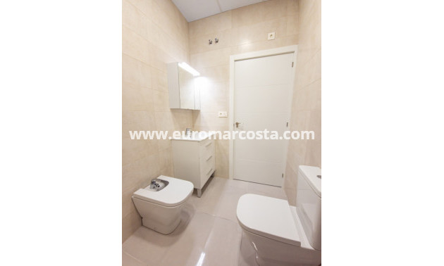 Sale - Apartment / flat - Torrevieja - TORREVIEJA