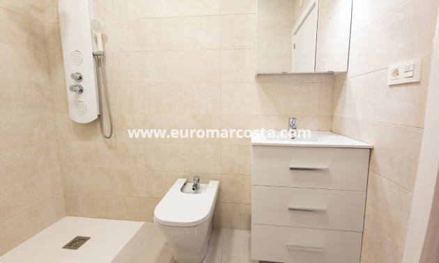 Sale - Apartment / flat - Torrevieja - TORREVIEJA