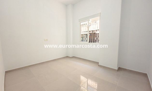 Sale - Apartment / flat - Torrevieja - TORREVIEJA