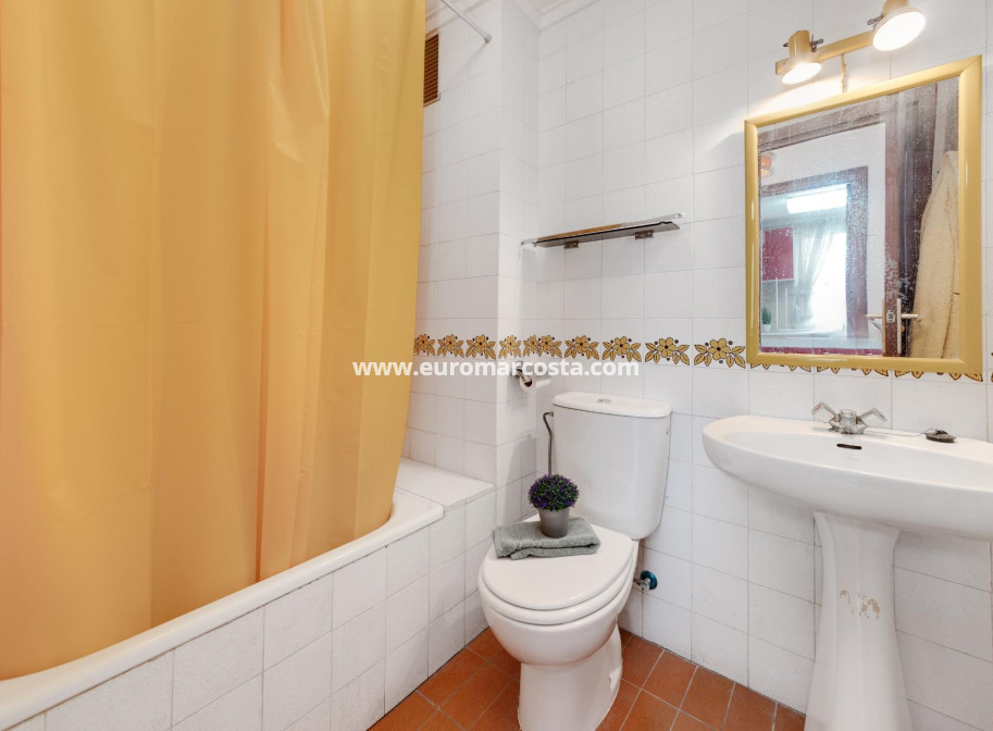 Venta - Apartamento / piso - Torrevieja - TORREVIEJA