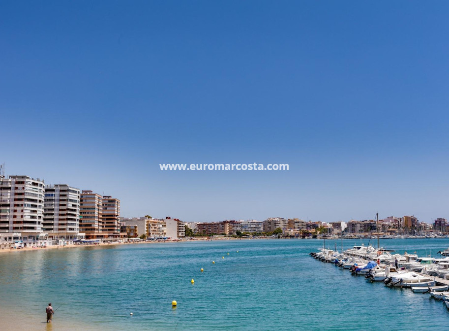 Venta - Apartamento / piso - Torrevieja - TORREVIEJA