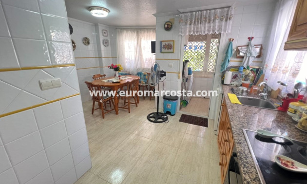 Sale - Townhouse - Guardamar del Segura