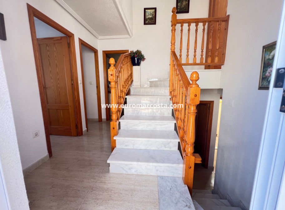 Sale - Townhouse - Guardamar del Segura