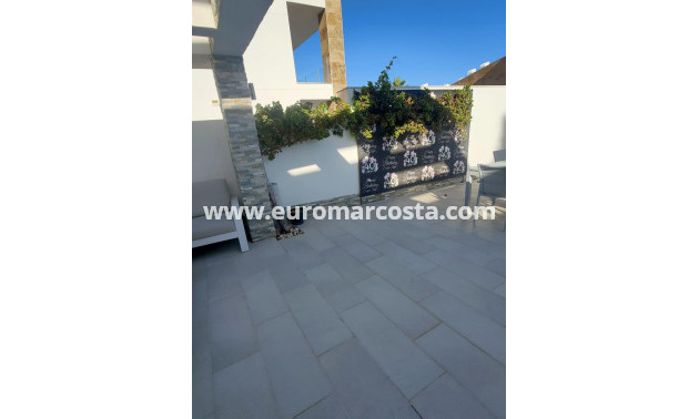 Sale - Villa - Orihuela Costa