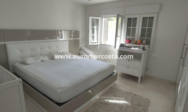 Sale - Villa - Orihuela Costa