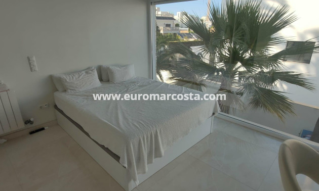 Sale - Villa - Orihuela Costa