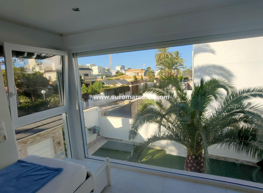 Sale - Villa - Orihuela Costa