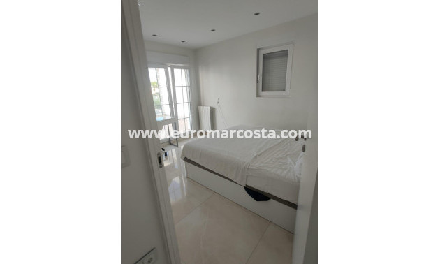 Sale - Villa - Orihuela Costa