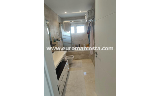 Sale - Villa - Orihuela Costa