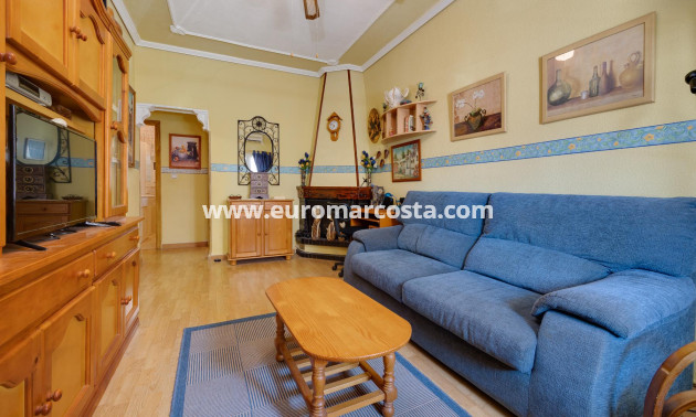 Objekte zum Wiederverkauf - Bungalow - Torrevieja - TORREVIEJA